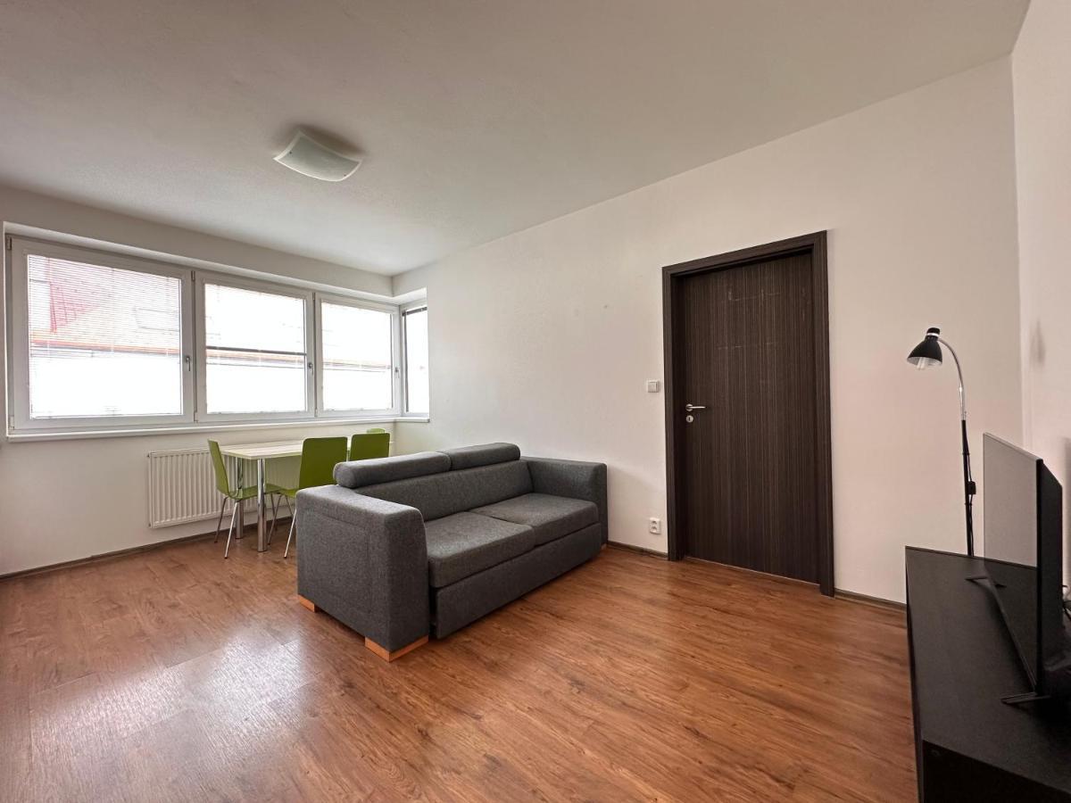Apartman Ab Kryte Parkovani Zdarma Ceske Budejovice Extérieur photo